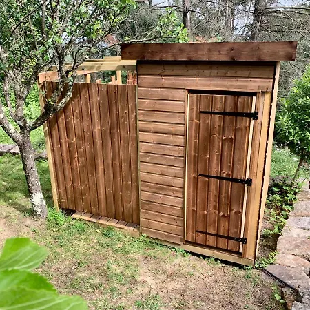 La Cabane De Mon Enfance * Portes (Gard)